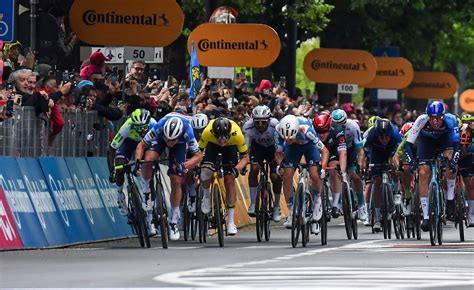 giro d'italia oggi classifica